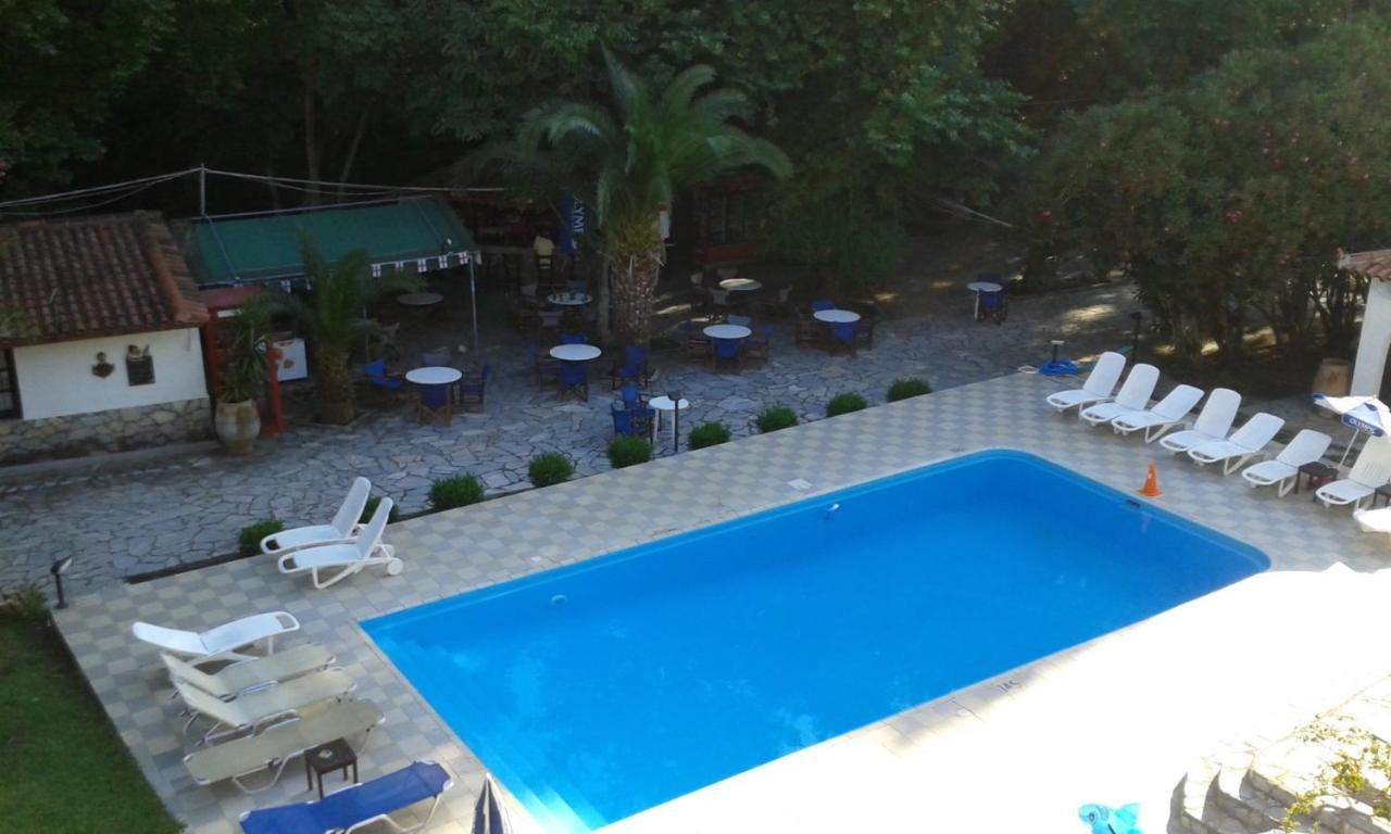 Amalia Apartments Кукунаріес Екстер'єр фото